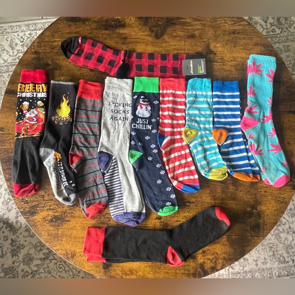 Lot of 11 pairs of dress socks